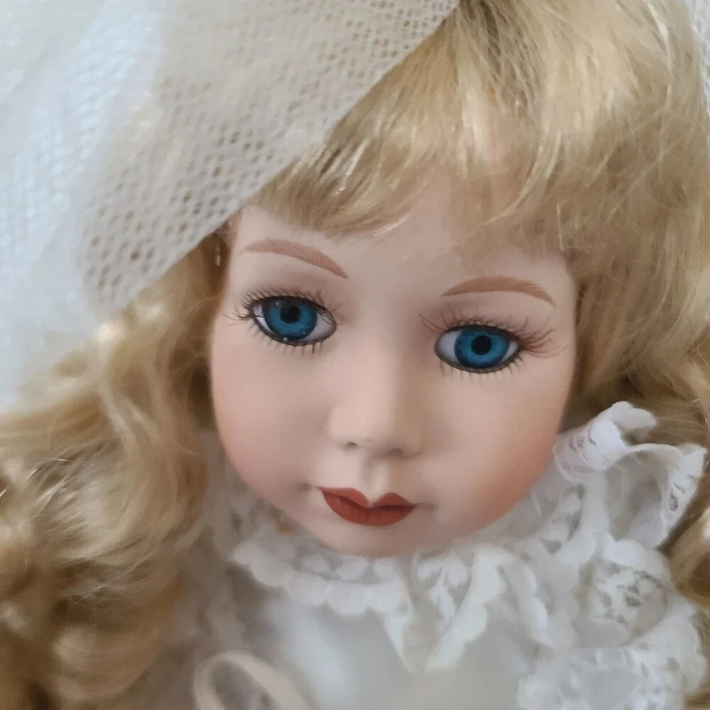 Unbranded vintage victorian